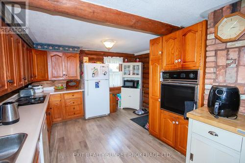 1322 River Road, Kawartha Lakes, ON - Indoor Photo Showing Kitchen