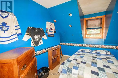 1322 River Road, Kawartha Lakes, ON - Indoor Photo Showing Bedroom