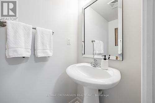 2042 - 3033 Finch Avenue W, Toronto (Humbermede), ON - Indoor Photo Showing Bathroom