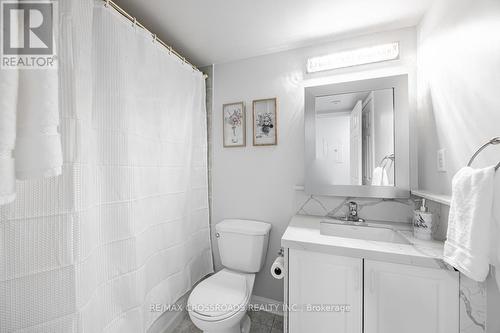 2042 - 3033 Finch Avenue W, Toronto (Humbermede), ON - Indoor Photo Showing Bathroom