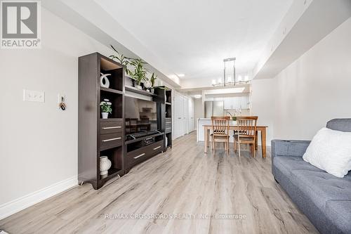 2042 - 3033 Finch Avenue W, Toronto (Humbermede), ON - Indoor Photo Showing Other Room