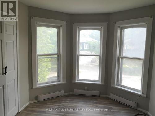 12 Glenelg Street W, Kawartha Lakes (Lindsay), ON - Indoor Photo Showing Other Room