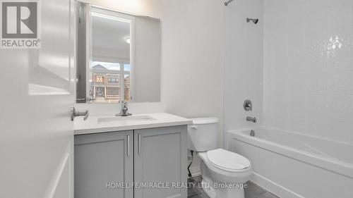 9 Primrose Heights, Adjala-Tosorontio, ON - Indoor Photo Showing Bathroom