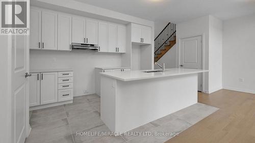 9 Primrose Heights, Adjala-Tosorontio, ON - Indoor Photo Showing Kitchen