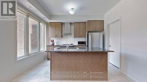 32 Fancamp Drive, Vaughan, ON - Indoor Photo Showing Kitchen