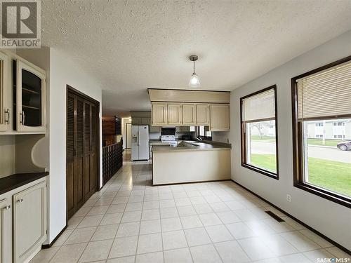 1282 111Th Street, North Battleford, SK - Indoor Photo Showing Kitchen