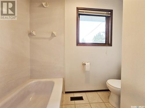 1282 111Th Street, North Battleford, SK - Indoor Photo Showing Bathroom