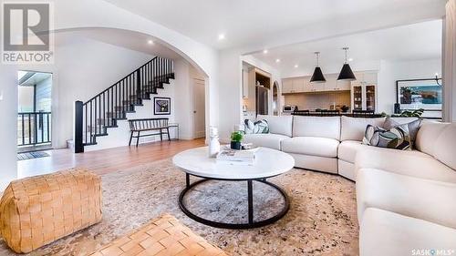 613 Weir Crescent, Warman, SK - Indoor Photo Showing Living Room