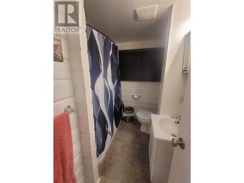 632 Wainwright Street, Prince George, BC - Indoor Photo Showing Bathroom