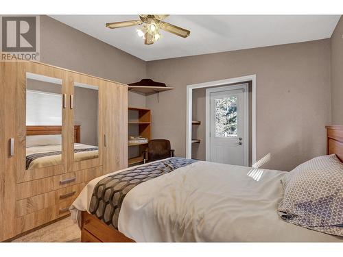 5040 Meier Sub Road, Cluculz Lake, BC - Indoor Photo Showing Bedroom