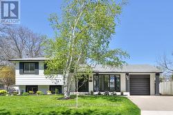 602 JENNIFER CRESCENT  Burlington, ON L7N 3B1