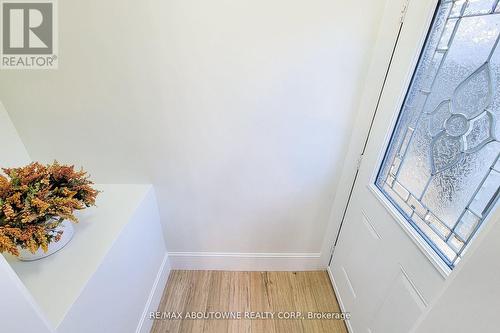 602 Jennifer Crescent, Burlington (Roseland), ON - Indoor Photo Showing Other Room