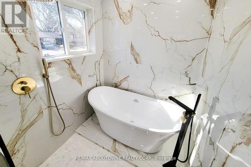 602 Jennifer Crescent, Burlington (Roseland), ON - Indoor Photo Showing Bathroom