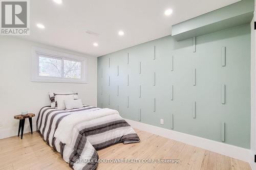 602 Jennifer Crescent, Burlington (Roseland), ON - Indoor Photo Showing Bedroom