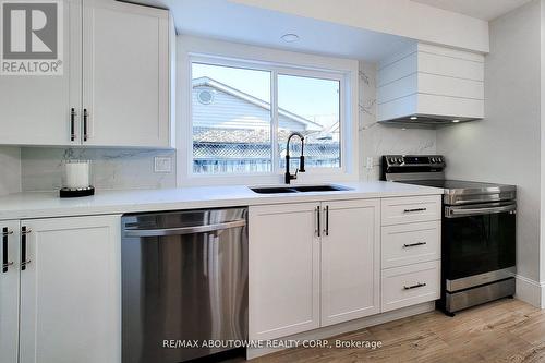 602 Jennifer Crescent, Burlington, ON - Indoor Photo Showing Kitchen With Double Sink