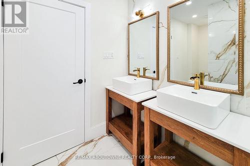 602 Jennifer Crescent, Burlington, ON - Indoor Photo Showing Bathroom