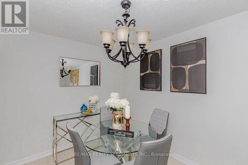 39 Seaborn Road, Brampton (Madoc), ON - Indoor Photo Showing Dining Room