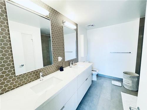 2530 Eglinton Avenue W|Unit #109, Mississauga, ON - Indoor Photo Showing Bathroom