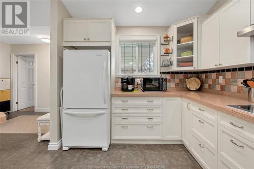 1354 Blue Heron, Windsor, ON - Indoor Photo Showing Kitchen