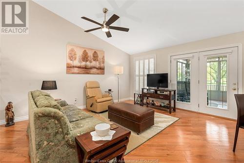 1354 Blue Heron, Windsor, ON - Indoor Photo Showing Living Room