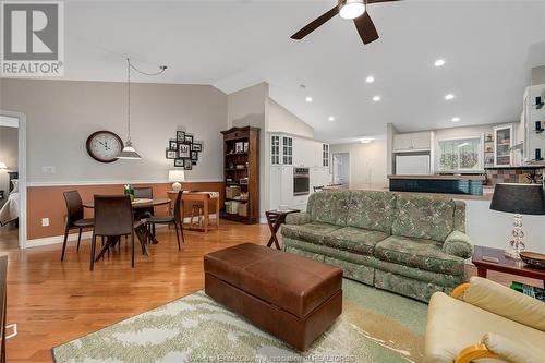 1354 Blue Heron, Windsor, ON - Indoor Photo Showing Living Room