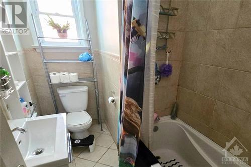 465 Newman Avenue, Ottawa, ON - Indoor Photo Showing Bathroom