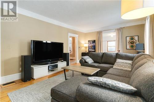 39 North Street, Moncton, NB - Indoor Photo Showing Living Room