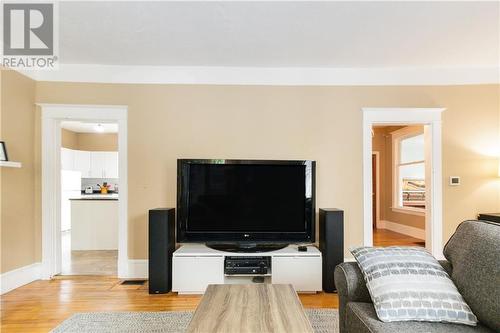 39 North Street, Moncton, NB - Indoor Photo Showing Living Room