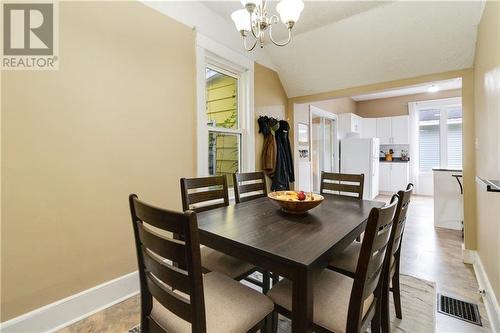 39 North Street, Moncton, NB - Indoor Photo Showing Dining Room