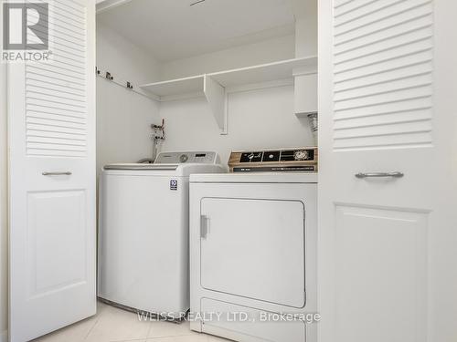 501 - 150 Neptune Drive, Toronto (Englemount-Lawrence), ON - Indoor Photo Showing Laundry Room