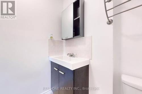 54 Bonis Avenue, Toronto (Tam O'Shanter-Sullivan), ON - Indoor Photo Showing Bathroom