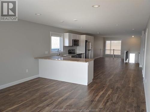 147 Howard Road, Chatham, ON - Indoor Photo Showing Kitchen