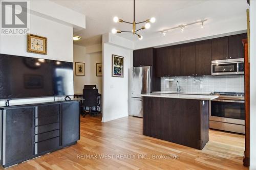 1504 - 56 Annie Craig Drive, Toronto (Mimico), ON - Indoor Photo Showing Kitchen