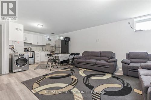 59 Maniza Road, Toronto (Downsview-Roding-Cfb), ON - Indoor