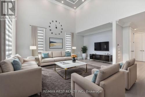 59 Maniza Road, Toronto (Downsview-Roding-Cfb), ON - Indoor Photo Showing Living Room With Fireplace