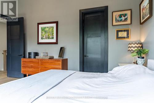 46 Jarvis Street, Brantford, ON - Indoor Photo Showing Bedroom