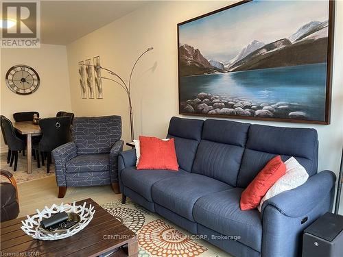 107 - 480 Callaway Road, London, ON - Indoor Photo Showing Living Room