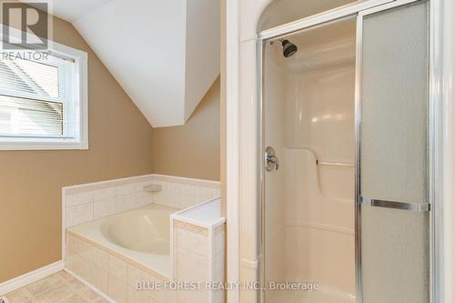 56 Princess Avenue, St. Thomas, ON - Indoor Photo Showing Bathroom