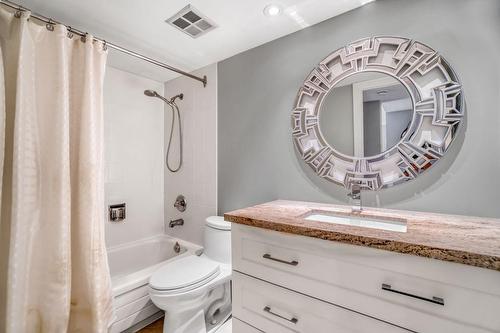 1225 North Shore Boulevard E|Unit #608, Burlington, ON - Indoor Photo Showing Bathroom