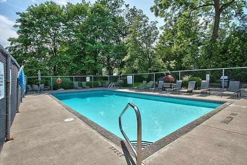 1225 North Shore Boulevard E|Unit #608, Burlington, ON - Outdoor With In Ground Pool