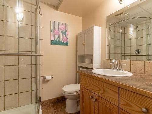 1129 Crestline Street, Kamloops, BC - Indoor Photo Showing Bathroom