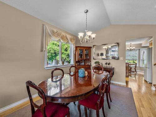 1129 Crestline Street, Kamloops, BC - Indoor Photo Showing Dining Room