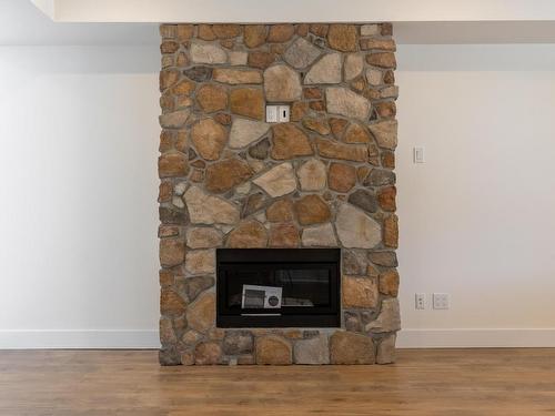 6511 Savona Access Rd, Kamloops, BC - Indoor Photo Showing Living Room With Fireplace