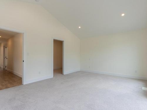 6511 Savona Access Rd, Kamloops, BC - Indoor Photo Showing Other Room