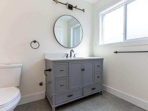 6511 Savona Access Rd, Kamloops, BC - Indoor Photo Showing Bathroom