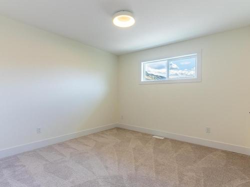 6511 Savona Access Rd, Kamloops, BC - Indoor Photo Showing Other Room