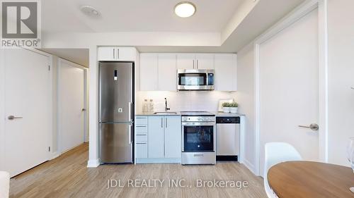 801 - 38 Monte Kwinter Court, Toronto (Clanton Park), ON - Indoor Photo Showing Kitchen With Stainless Steel Kitchen