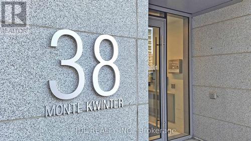 801 - 38 Monte Kwinter Court, Toronto (Clanton Park), ON - Indoor Photo Showing Bathroom