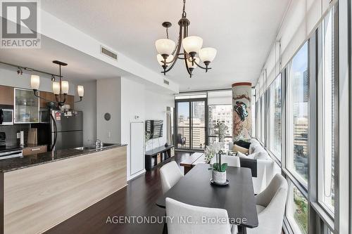 2507 - 37 Grosvenor Street, Toronto (Bay Street Corridor), ON - Indoor Photo Showing Dining Room