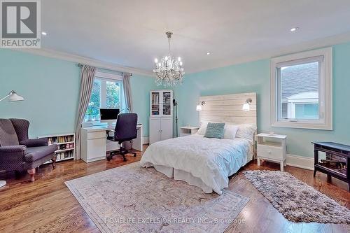 141 Cambridge Crescent, Richmond Hill, ON - Indoor Photo Showing Bedroom